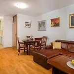 Apartment Sunny Makarska