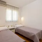 Sunny Apartment Makarska