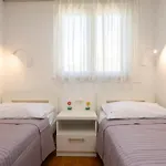 Sunny Apartment *