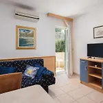 Sunny Apartment *
