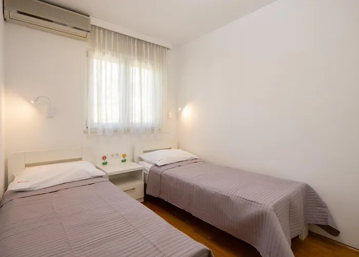 Sunny Apartamento Makarska