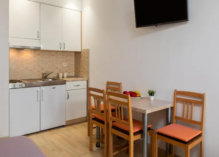Sunny Apartamento Makarska