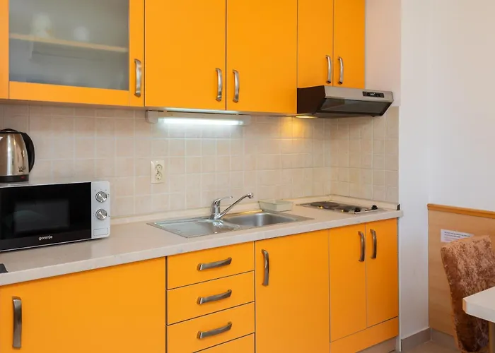 Sunny Apartamento Makarska