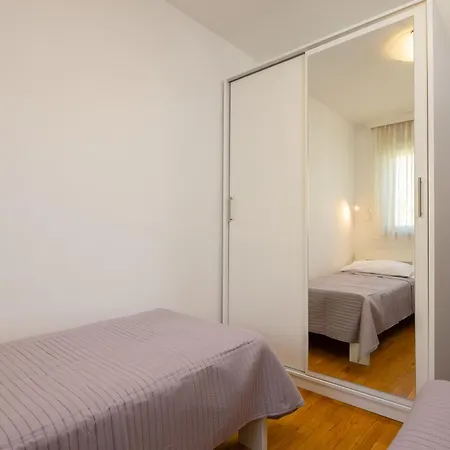 Apartment Sunny Makarska