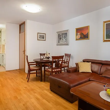 Apartment Sunny Makarska