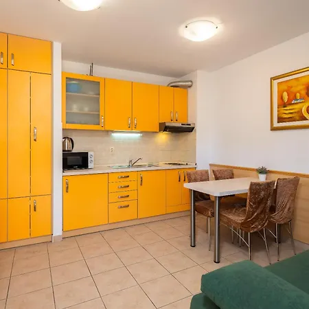Sunny Apartment
